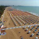 Lovely In Lignano Pineta Villa