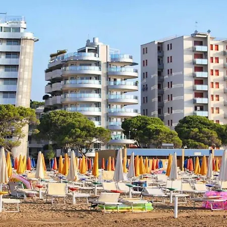 Lovely In Lignano Pineta