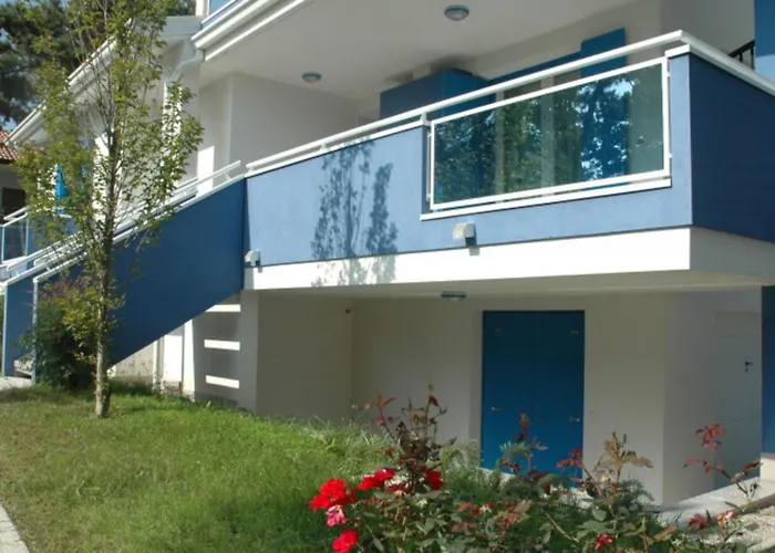 Lovely In Lignano Pineta Villa